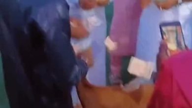 Nigerian youths throw a lavish party for a goatNigerian youths throw a lavish party for a goat